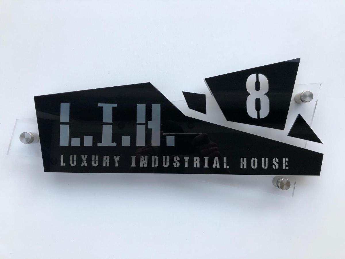 Appartamento Luxury Industrial House 8 Paphos Esterno foto
